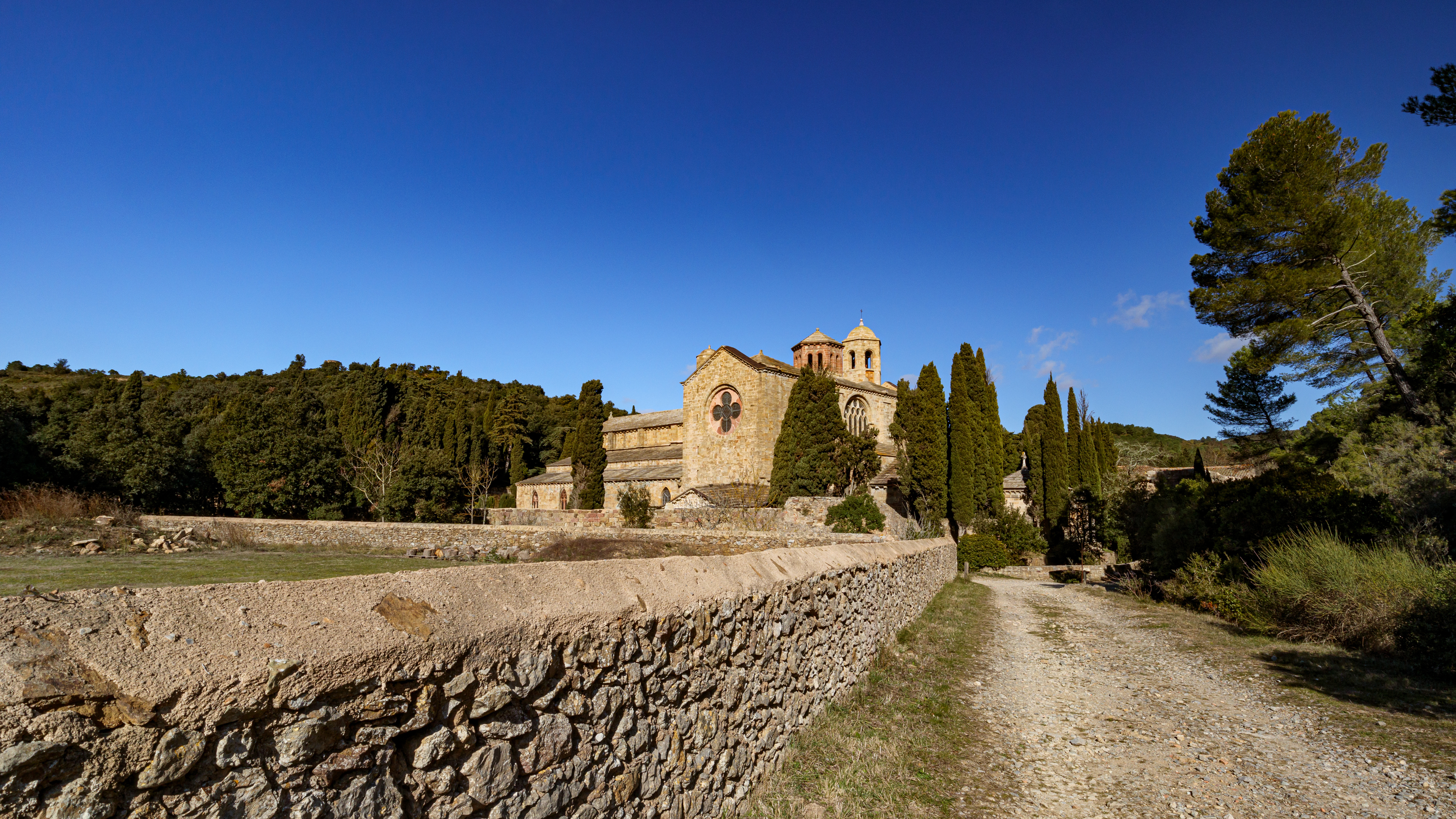 Fontfroide AdobeStock