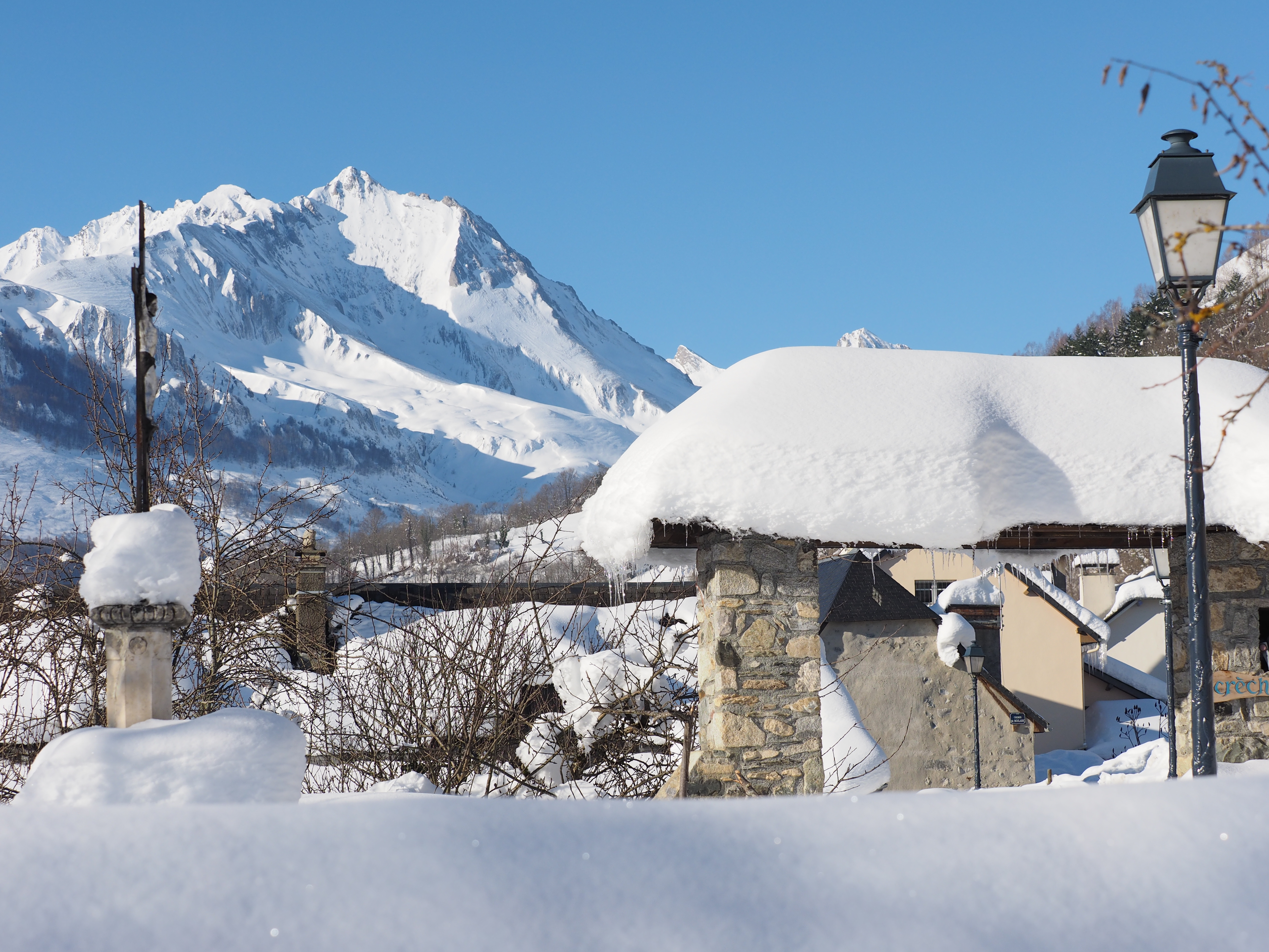 Neige village en Val d'Azun