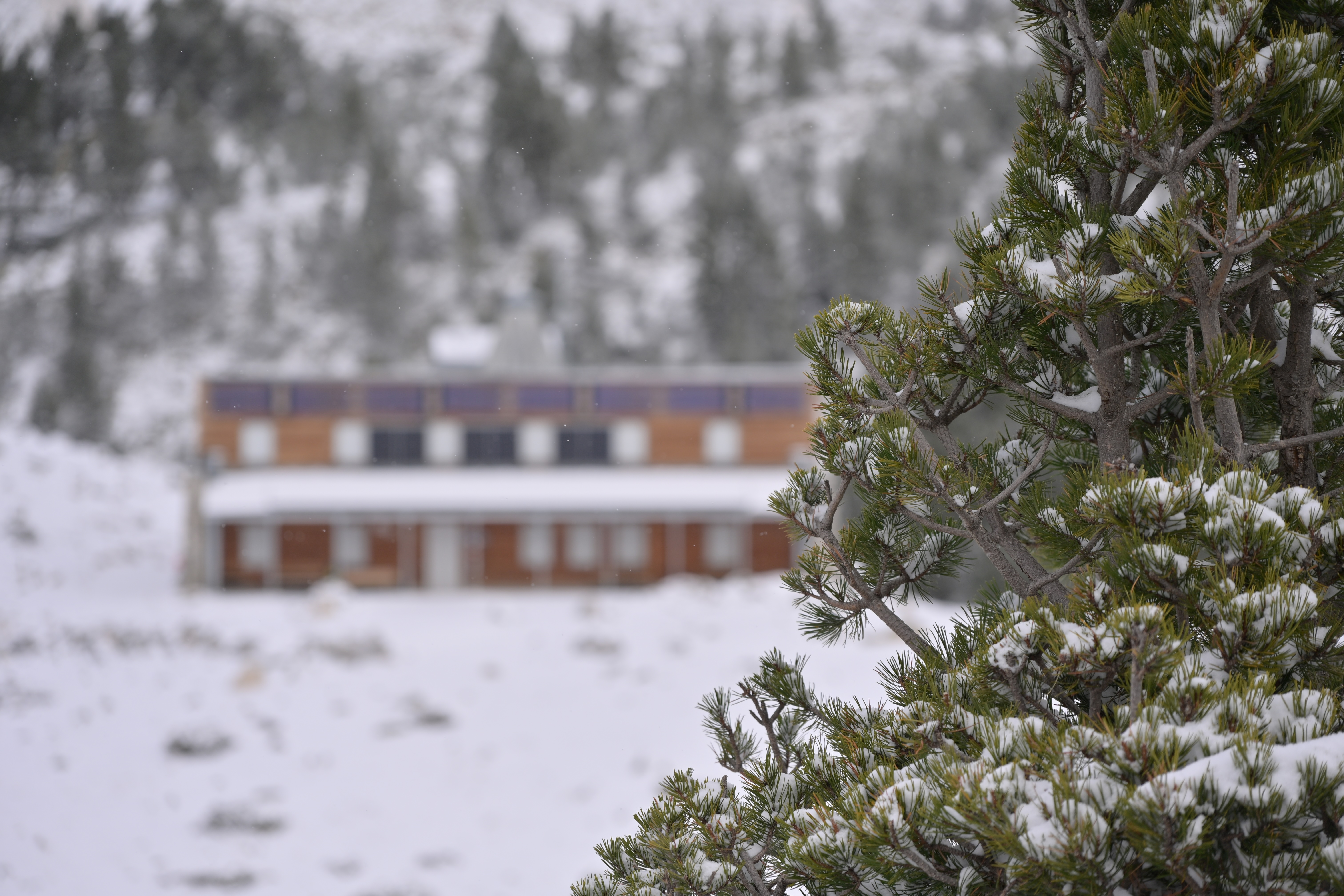 Refuge d'Aygues-Cluses hiver neige