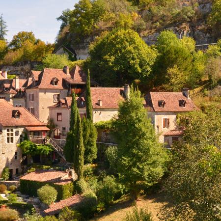 Saint-Circq Lapopie AdobeStock