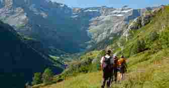 En marche vers le Cirque de Gavarnie