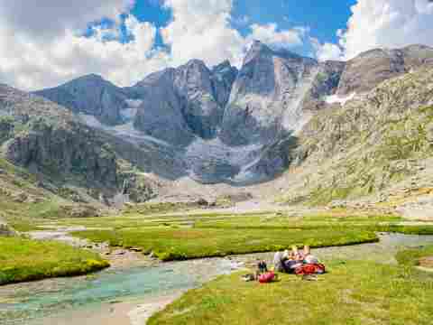Face aux Oulettes de Gaube depuis le refuge