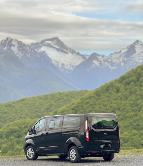 Gégé minibus Ford Tourneo Custom